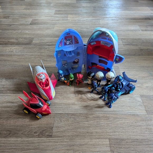 PJ Masks Toys Action Figures & Playsets Bundle Lot - Picture 2 of 10
